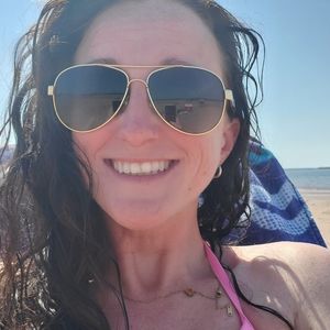 Meet your Posher, Candice